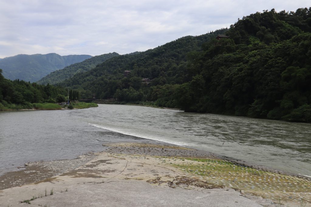 四川省・華棚溝・羊茸哈徳と達古氷河・都江堰の写真　西藏高原最東端を行く8-2