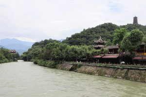 四川省・華棚溝・羊茸哈徳と達古氷河・都江堰の写真　西藏高原最東端を行く8-6