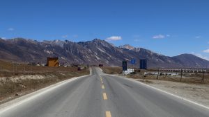 四川省・の写真 海抜5千mの扎瓦拉峠を越え巴搪、理塘へ4-10