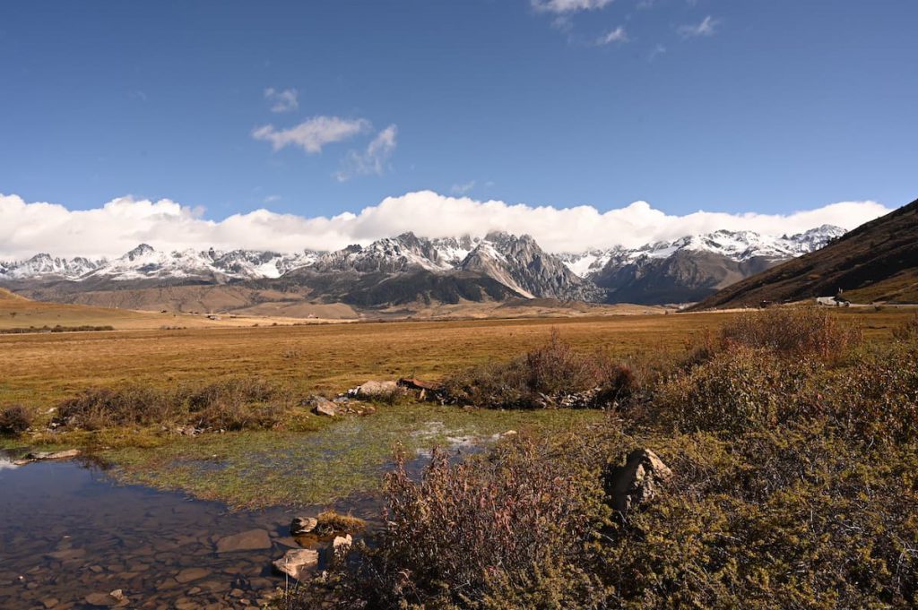 四川省・の写真 亞丁から白玉へ4-1