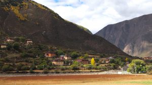 四川省・の写真 亞丁から白玉へ6-7