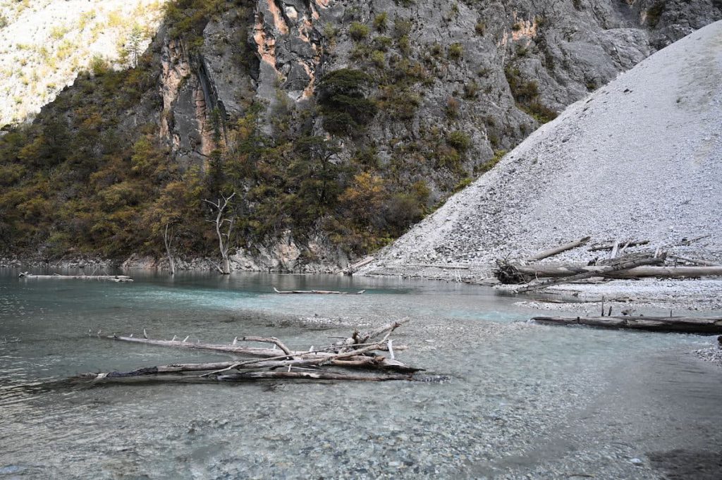 四川省・の写真　亞丁から白玉へ7-3