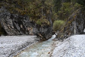 四川省・の写真　亞丁から白玉へ7-8