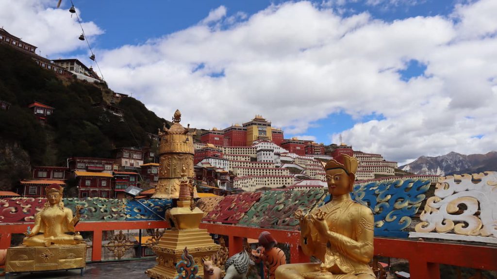 四川省・十明佛学院と白玉寺の写真　海抜５千mの仏教学院2-2