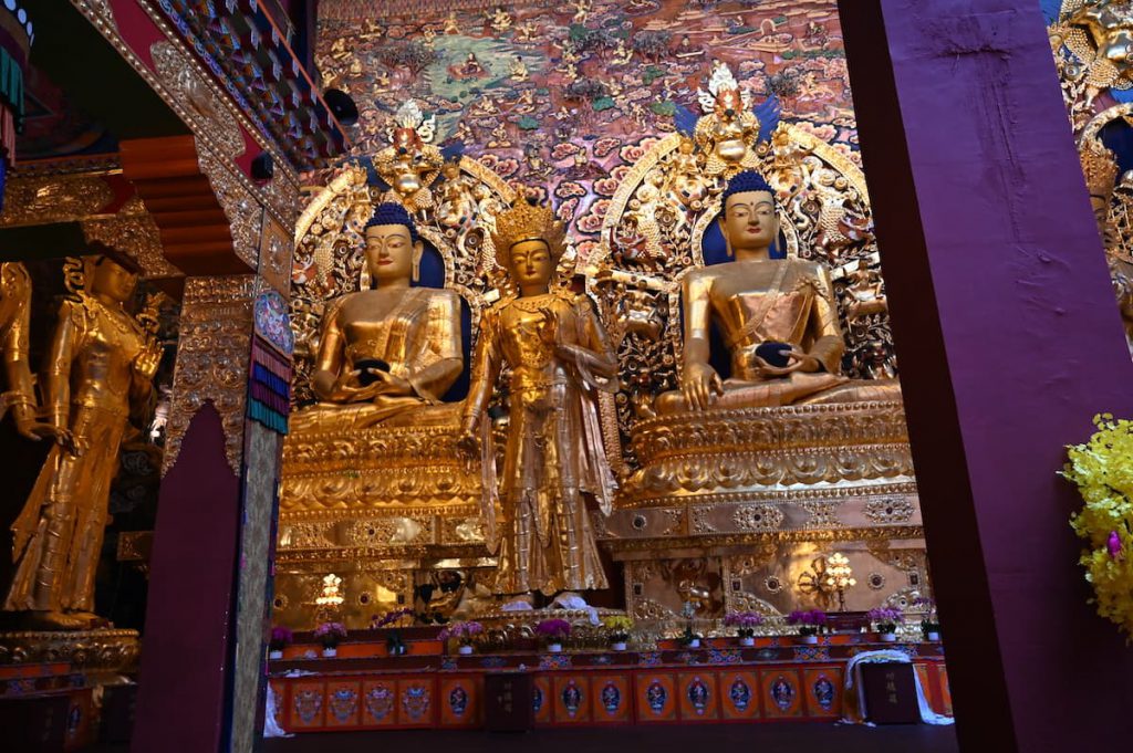 四川省・十明佛学院と白玉寺の写真　海抜５千mの仏教学院3-3