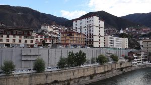 四川省・十明佛学院と白玉寺の写真　海抜５千mの仏教学院4-11