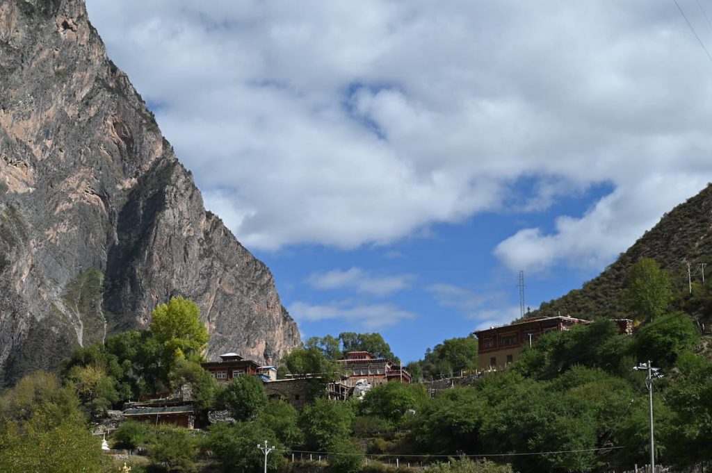 四川省・十明佛学院と白玉寺の写真 海抜5千mの仏教学院5-3