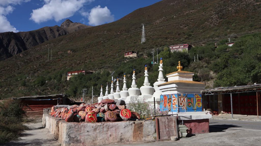 四川省・十明佛学院と白玉寺の写真 海抜5千mの仏教学院5-5