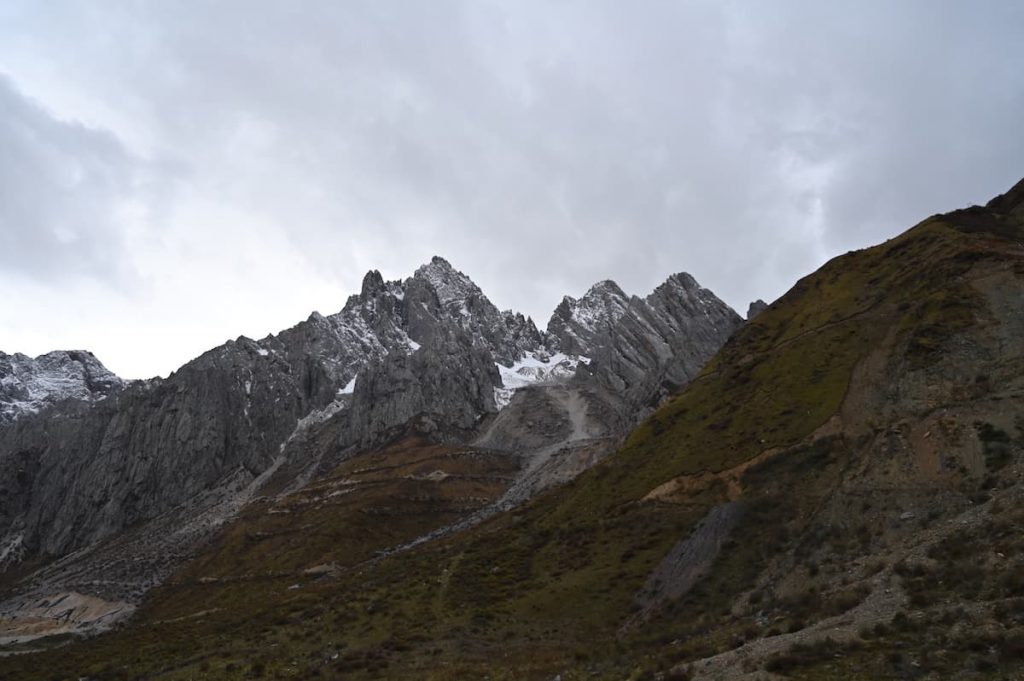 四川省・徳格印経院と甘孜県の写真　チベット文化の宝庫と温泉の街5-4