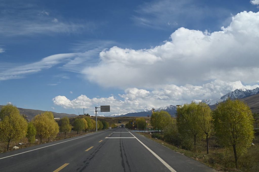 四川省・の写真　景観国道317号を行く4-3