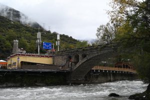 四川省・の写真　景観国道317号を行く7-7