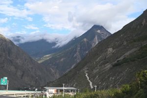 四川省・の写真　景観国道317号を行く9-11