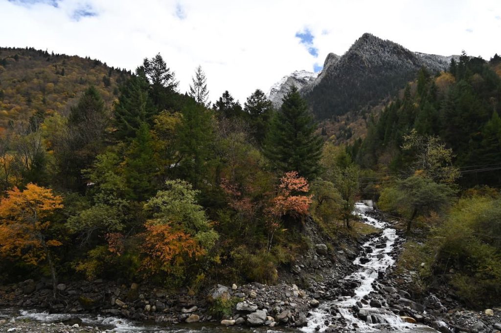 四川省・の写真　景観国道317号を行く9-3