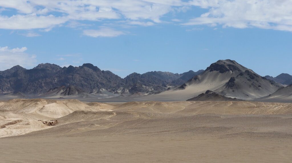 青海省・の写真 太陽と水と塩の神秘2-1