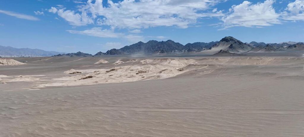 青海省・の写真 太陽と水と塩の神秘2-4