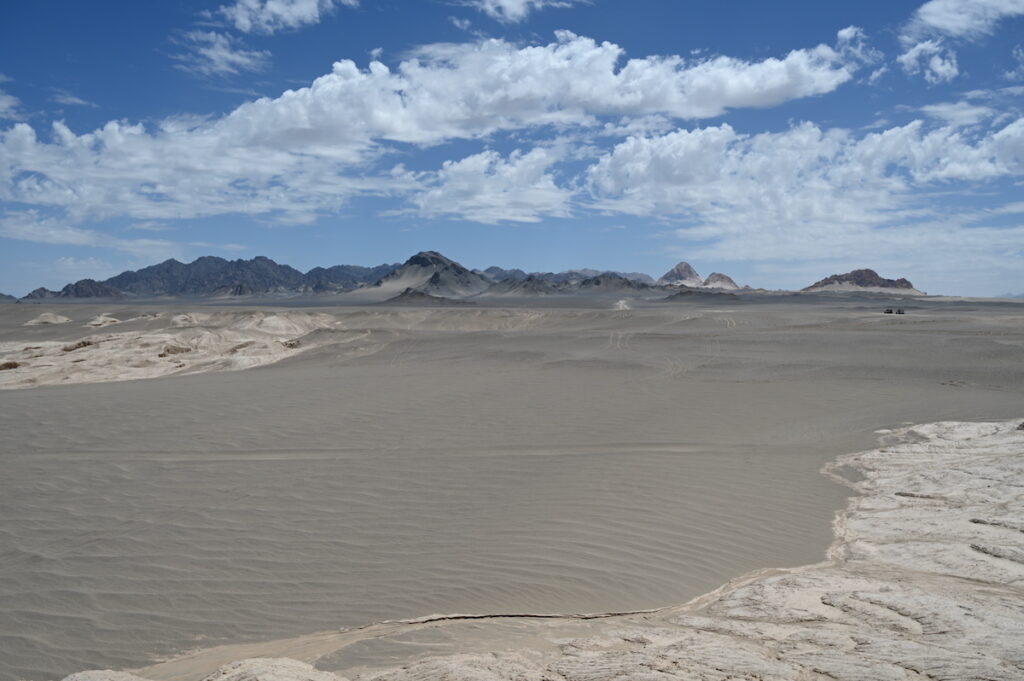 青海省・の写真 太陽と水と塩の神秘2-5