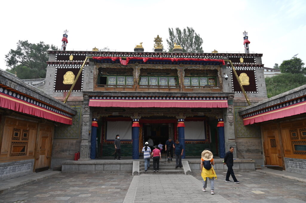 青海省・の写真　青海省の明代古城と寺3-4