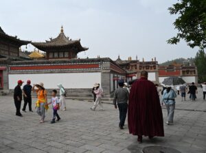 青海省・の写真　青海省の明代古城と寺3-9