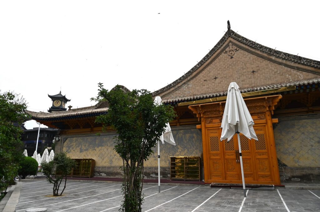 青海省・の写真　青海省の明代古城と寺5-2