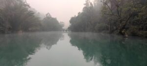 貴州省・の写真　世界自然遺産の古橋と癒しの峡谷2-10