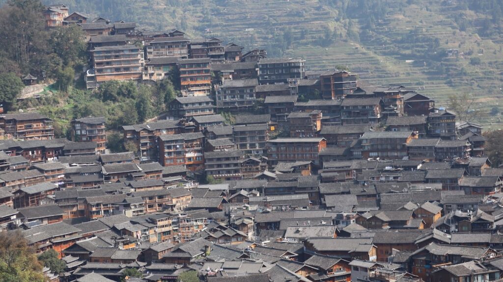 貴州省・の写真　世界自然遺産の古橋と癒しの峡谷5-3