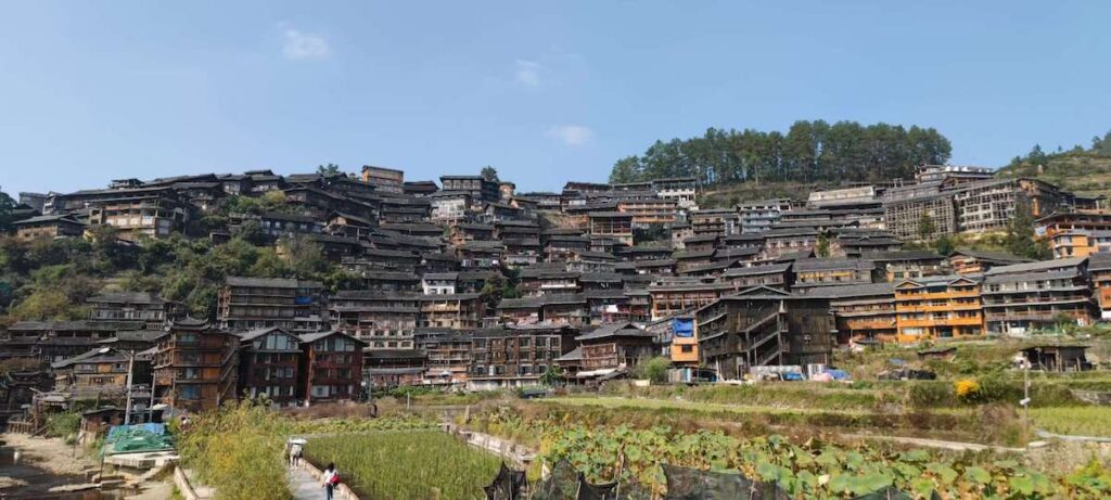 貴州省・の写真　世界自然遺産の古橋と癒しの峡谷5-4