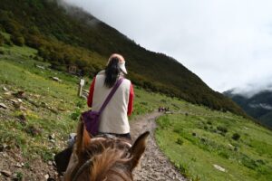 四川省・の写真 四姑娘山(スクニャン山)の渓谷を歩き中路蔵寨を訪ねる5-6