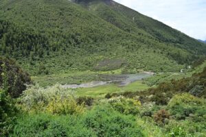 四川省・の写真 四姑娘山(スクニャン山)の渓谷を歩き中路蔵寨を訪ねる5-8