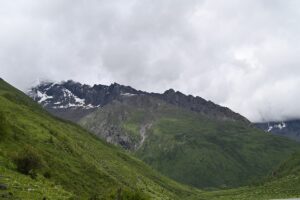 四川省・の写真　四姑娘山（スクニャン山）の渓谷を歩き中路蔵寨を訪ねる6-6