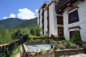 四川省・の写真 四姑娘山(スクニャン山)の渓谷を歩き中路蔵寨を訪ねる9-6