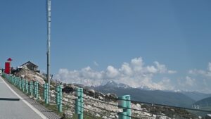 四川省・の写真　甲玉拉措と玉科草原からパンダとお茶の故郷へ4-11