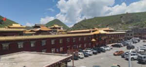 四川省・の写真　甲玉拉措と玉科草原からパンダとお茶の故郷へ4-6