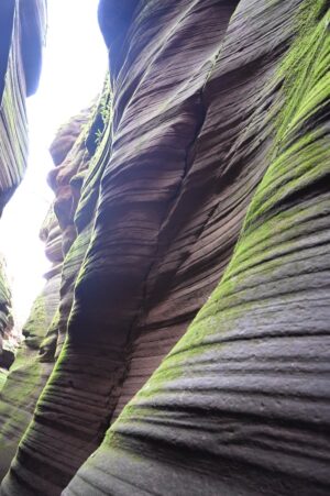 陝西省・の写真　岩と光の夢の回廊4-11