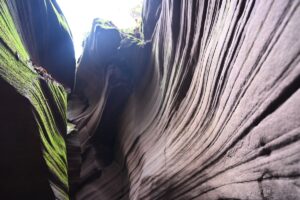 陝西省・の写真　岩と光の夢の回廊4-9