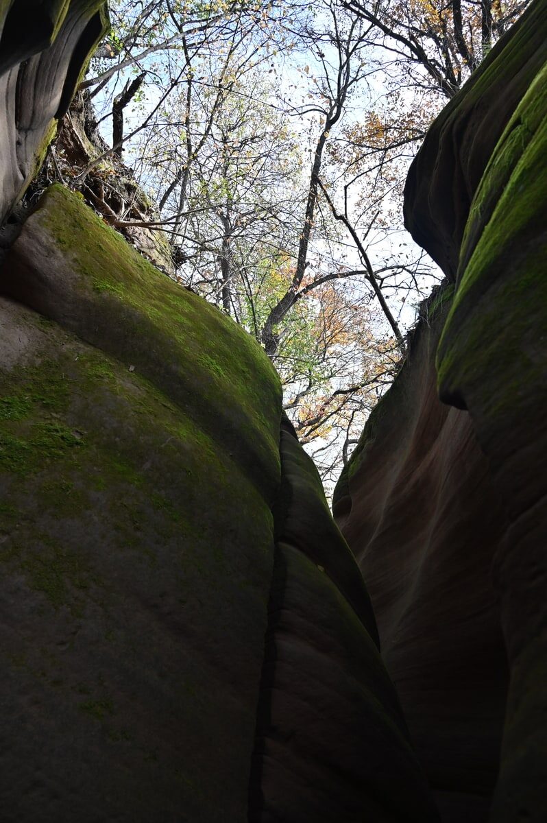 陝西省・の写真　岩と光の夢の回廊6-5