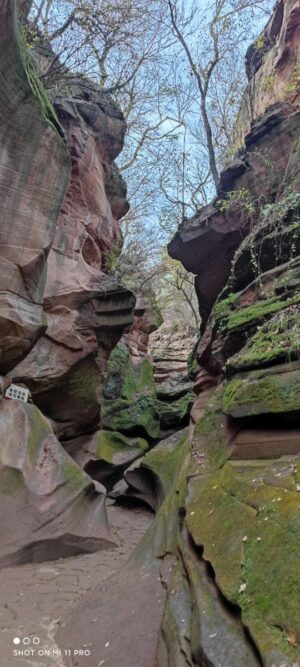 陝西省・の写真　岩と光の夢の回廊7-7