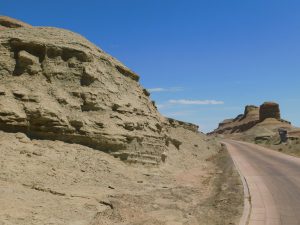 新疆ウィグル自治区・烏爾禾魔鬼城の写真 龍が住む城-10