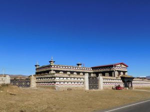 四川省・紅石公園 紅石公園から康定へ 折多山 貢嗄(コンガ)山 天路十八号と理塘 海子山の写真 亜丁への道6-10