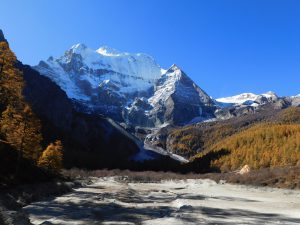 四川省・仙乃日の写真　神々の山-7