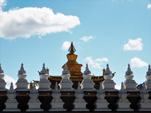 四川省・新都橋の霜の朝 塔公寺 塔公草原の写真 祈りの道を行く2-7