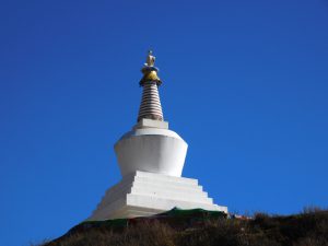 四川省・新都橋の霜の朝 塔公寺 塔公草原の写真 祈りの道を行く2-9