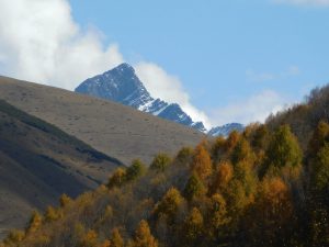 八美から丹巴路へ/雅拉雪山を望む/紅葉の丹巴路/四姑娘山の秋