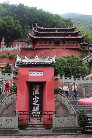 四川省・八美から丹巴路へ／雅拉雪山を望む／紅葉の丹巴路／四姑娘山の秋の写真　錦秋の丹巴路を行く-11