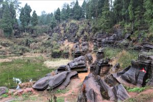 湖南省・芙蓉鎮、紅石林の写真 千年の古鎮と奇岩2-11