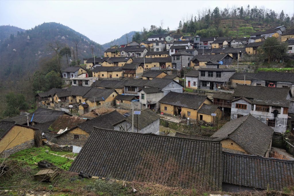 湖南省・苗人谷と苗寨の写真　苗族文化が残る石積集落-1