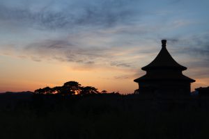 北京から河北路を内モンゴルへ／奇岩の回廊（承徳近郊）／避暑山庄／普陀宗乗之廟／普楽寺夕景