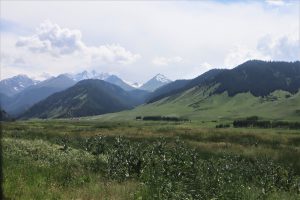 新疆ウィグル自治区・夏塔古道の写真　シルクロードの古道を歩く-6