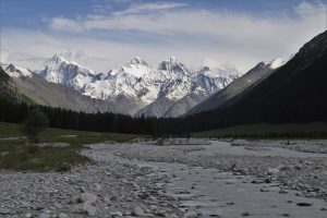新疆ウィグル自治区・夏塔古道の写真　シルクロードの古道を歩く3-6