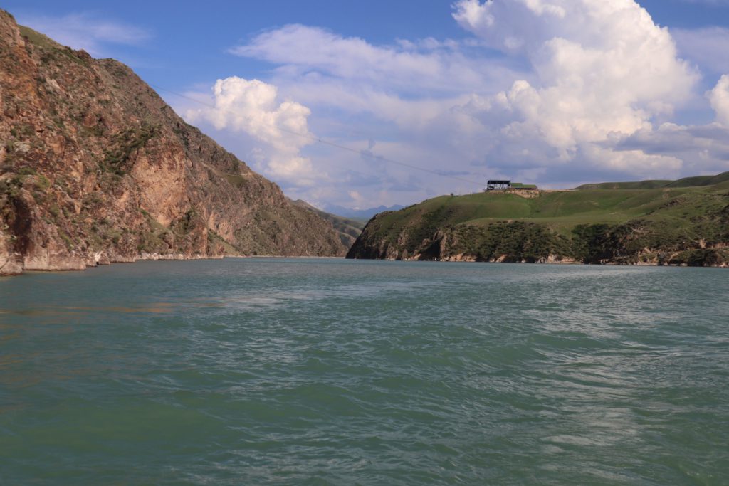 新疆ウィグル自治区・濶克蘇(コクス)大峡谷の写真 天山の峡谷美3-4