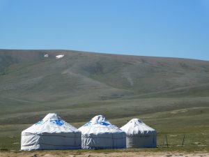 新疆ウィグル自治区・阿拉溝から托克遜への写真 浪漫の回廊から褐色の大地へ-9